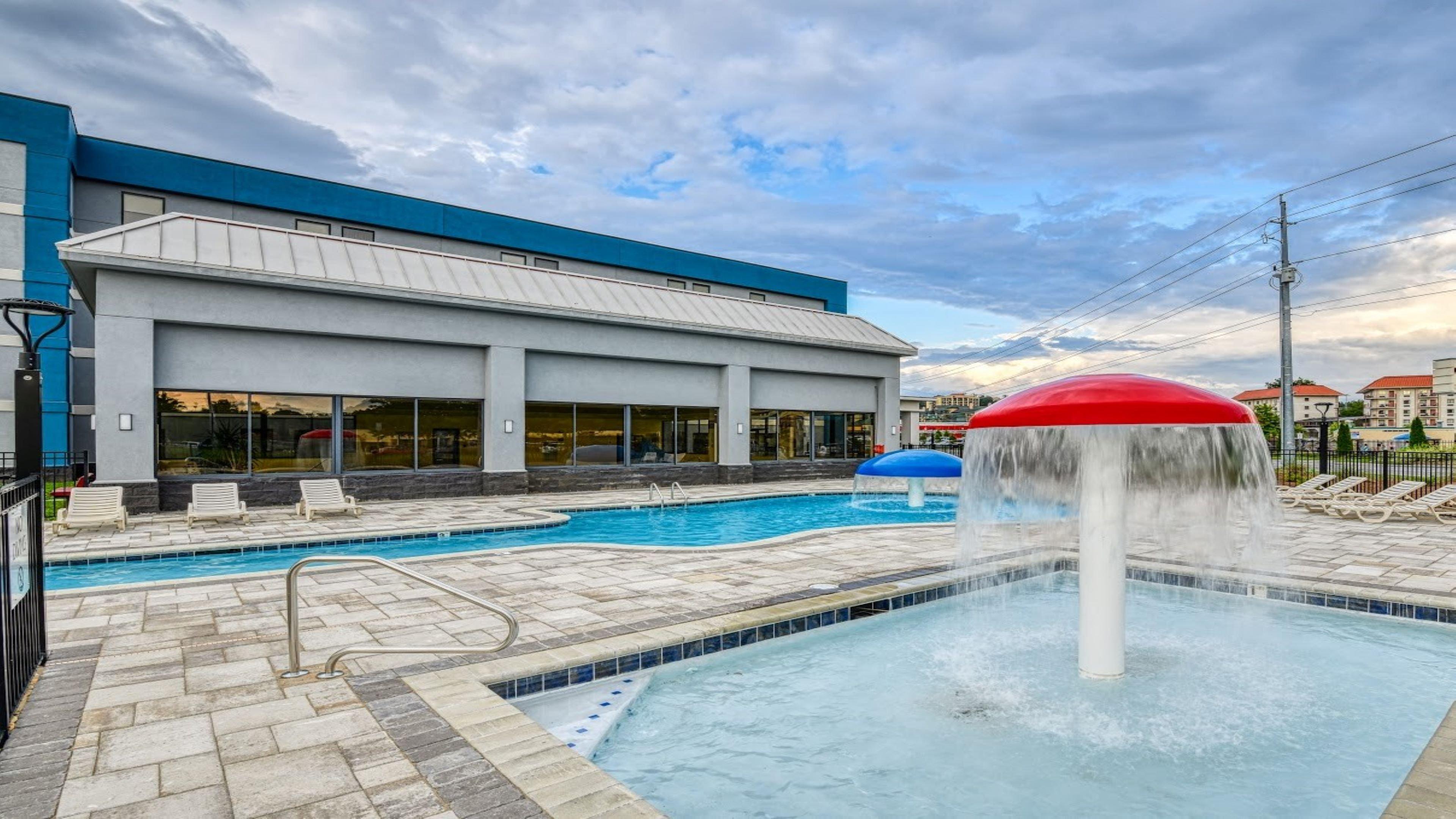 Holiday Inn Express Hotel & Suites Pigeon Forge By Ihg Exterior foto